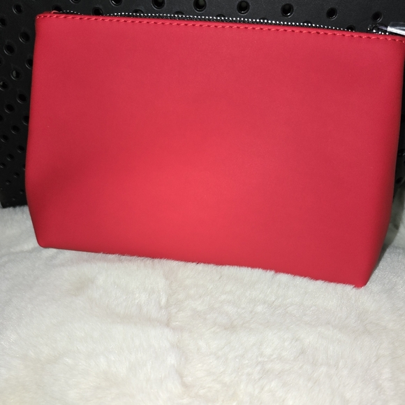 Yves Saint Laurent Cosmetic Bag - Picture 3 of 10